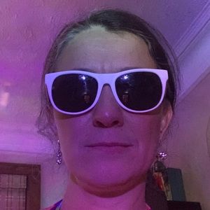 Meet your Posher, Nadia